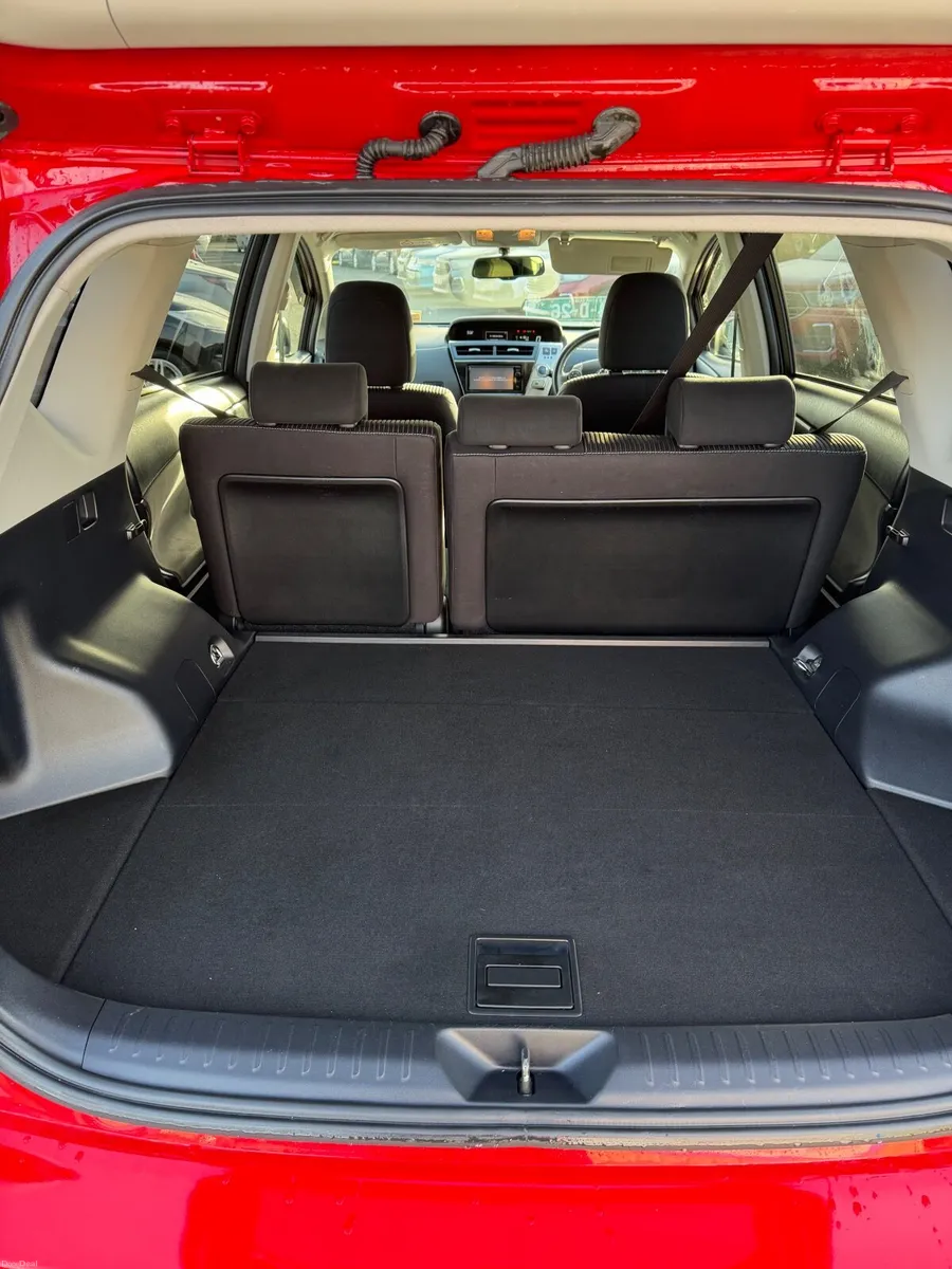 Toyota Prius 2015 - Image 4