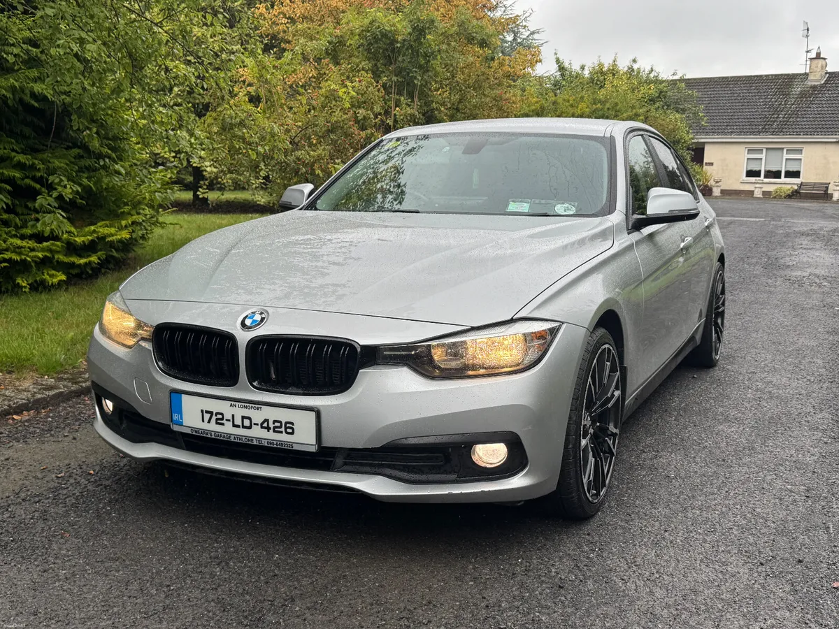 17 BMW 3-Series 320d Automatic - Image 2