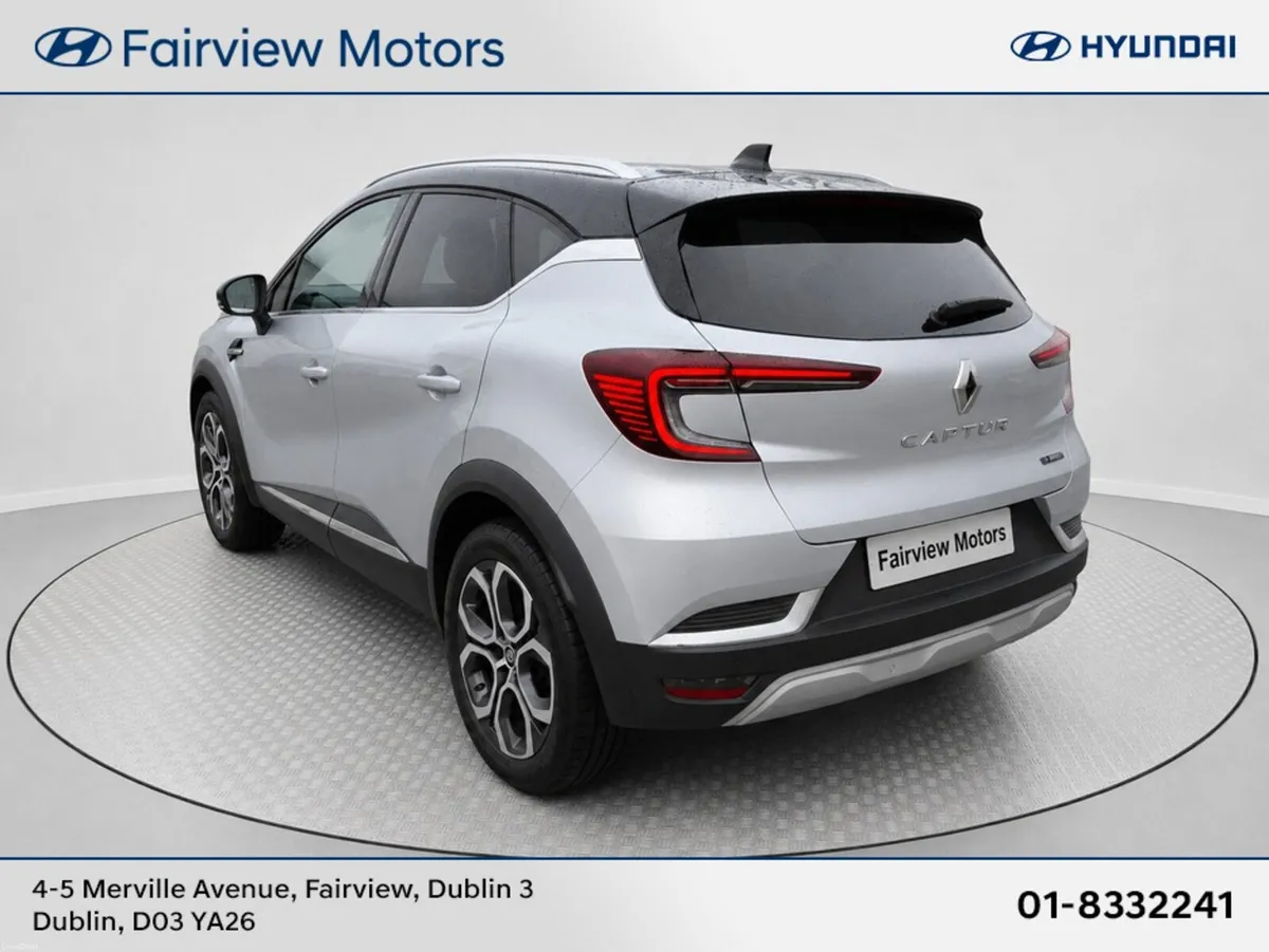 Renault Captur TECHNO E-TECH PHEV - Image 4