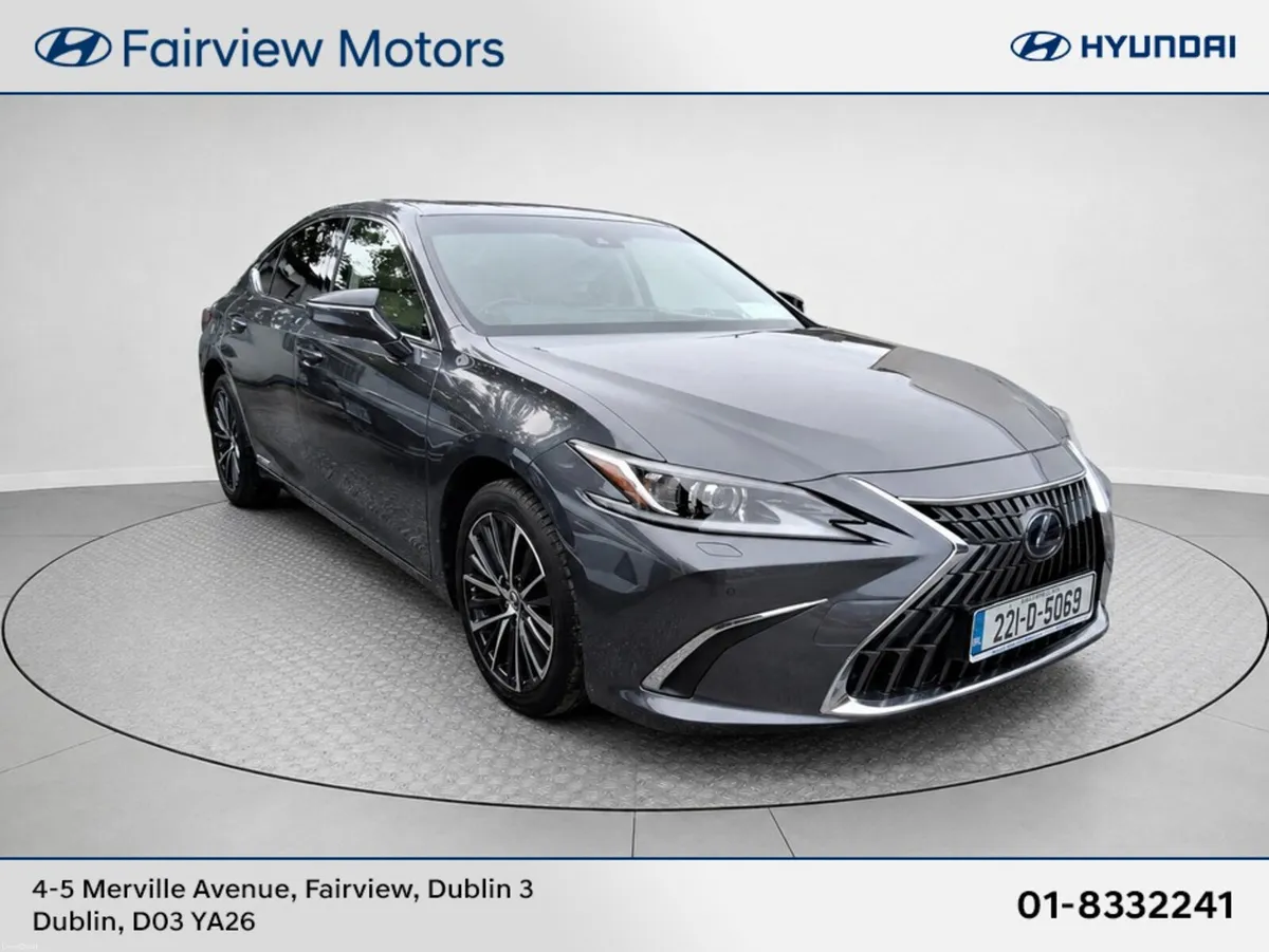Lexus ES DYNAMICS HYBRID - Image 1