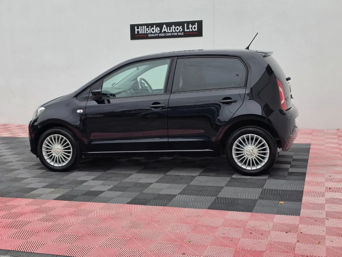Volkswagen up! 1.0 PETROL AUTOMATIC - Image 5
