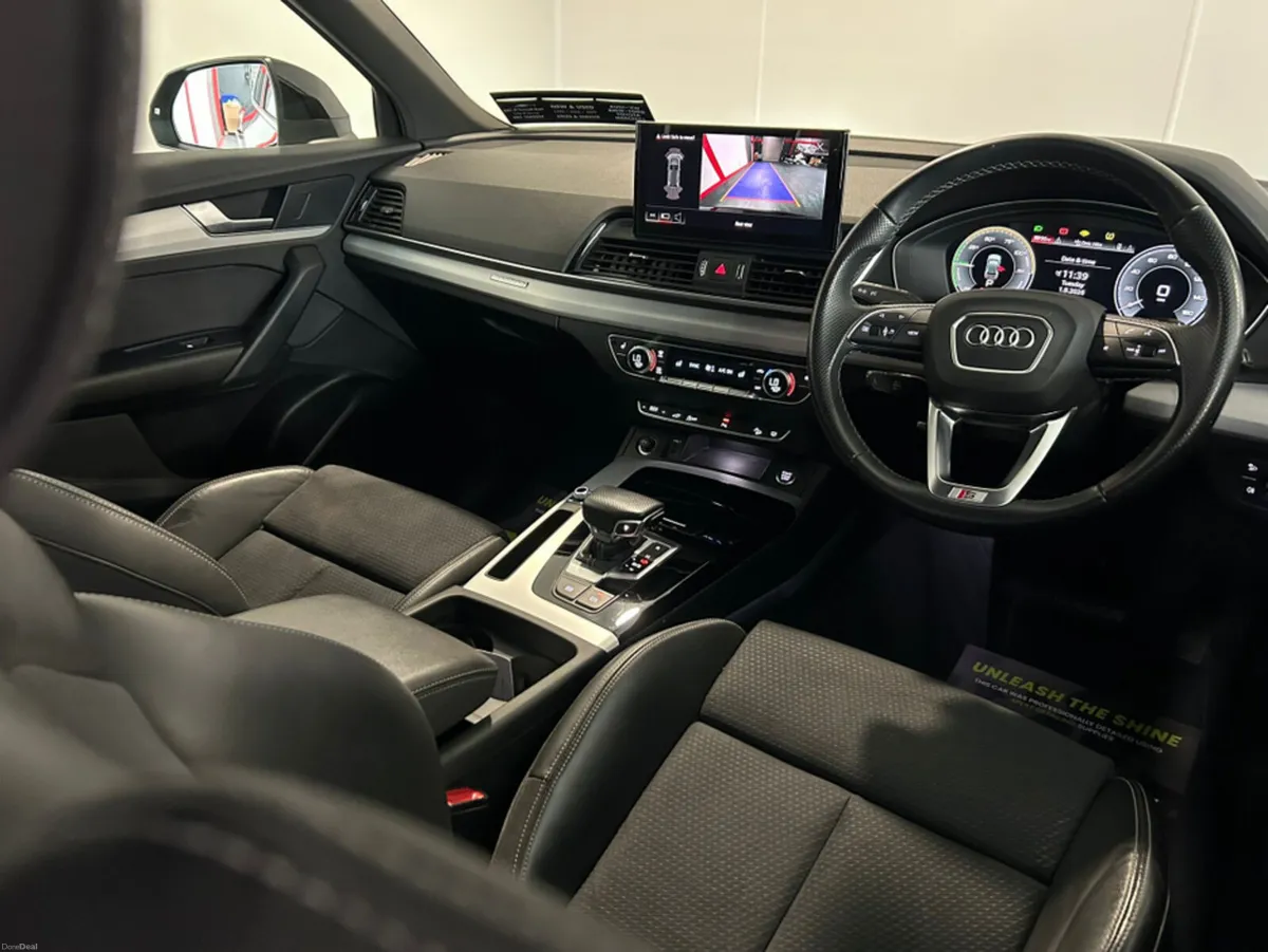 Audi Q5 S LINE 50 TFSI E QUATTRO - Image 3