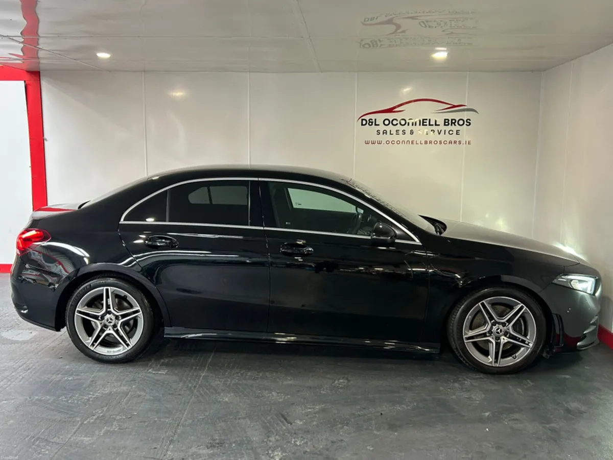 Mercedes-Benz A-Class A220 D AMG LINE EXECUTIVE SA - Image 4