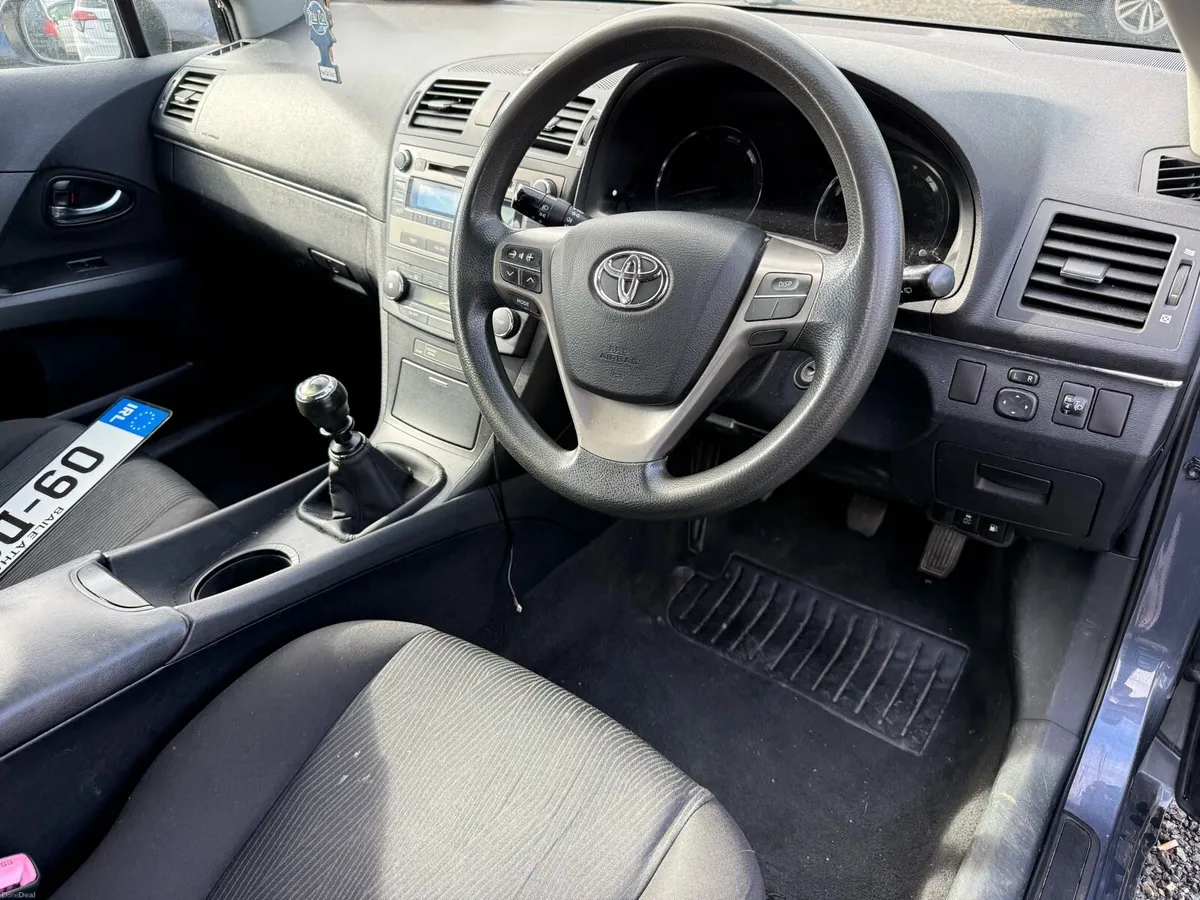 Toyota Avensis - Image 6