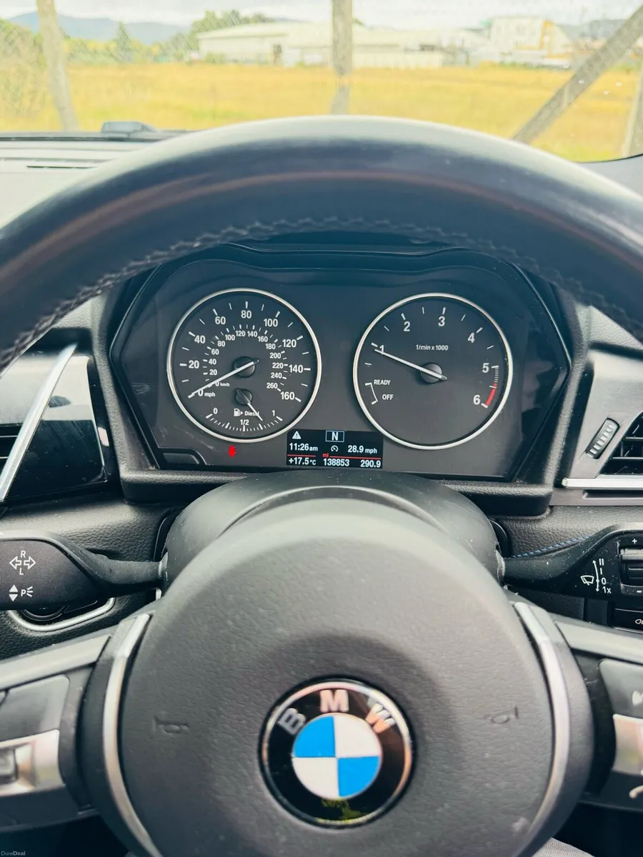 BMW series 2 (216d) - Image 6