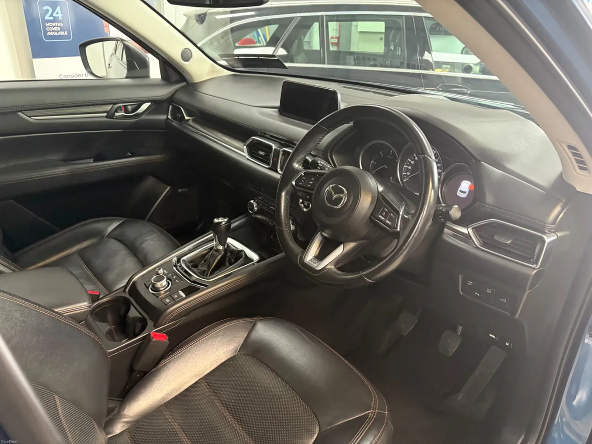 Mazda CX-5 2018. 2.2D. PLATINUM - Image 5
