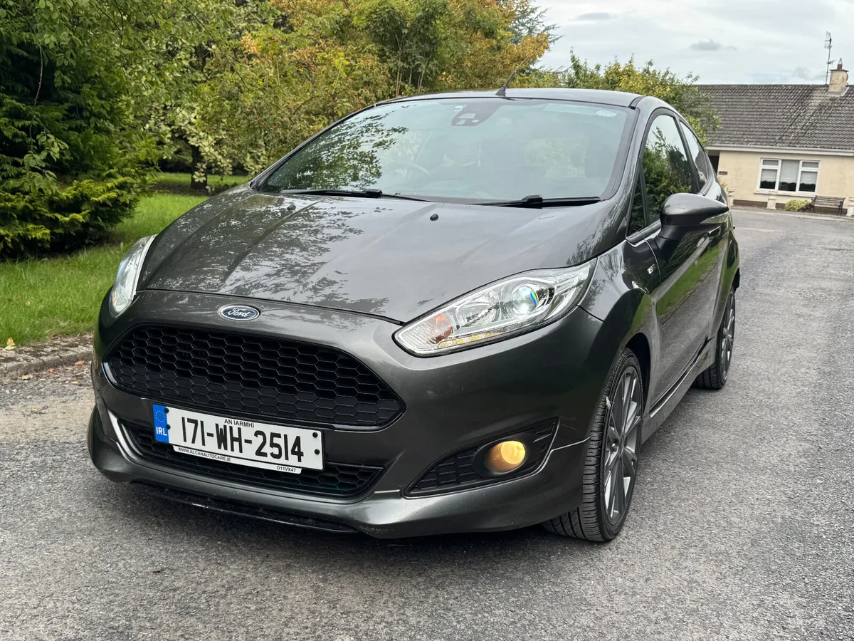 17 Ford Fiesta 1.5tdci ST-LINE - Image 2