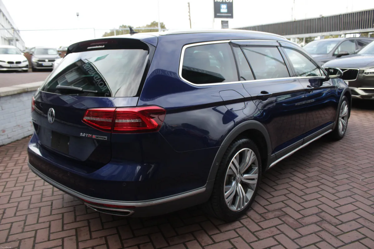 2.0TDI 150BHP ALLTRACK 5DR ESTATE AUTO // 1 OWNER - Image 4