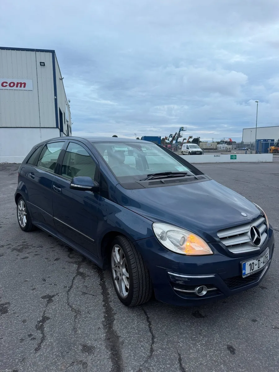 Mercedes B150 low mileage - Image 4