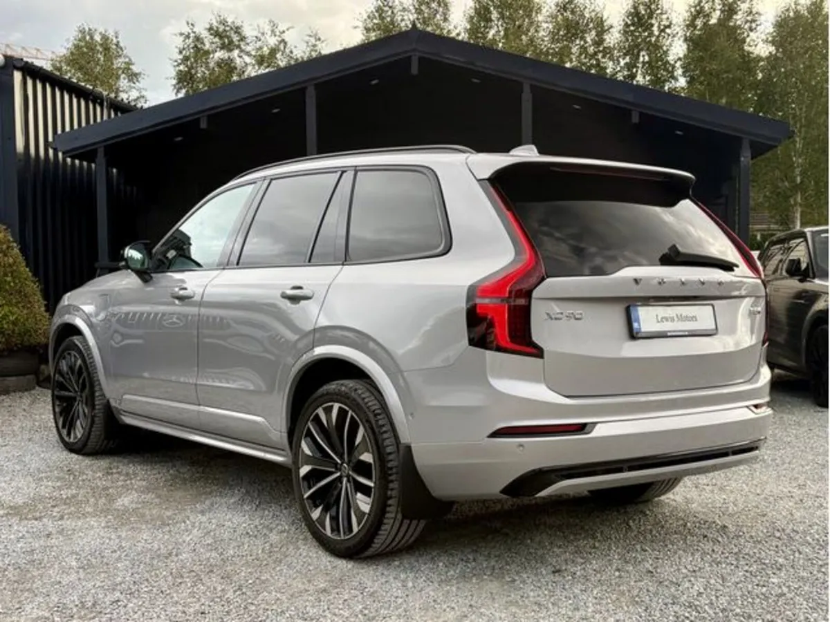 Volvo XC90 T8 ULTRA AWD, HUGE SPEC, BOWERS & WILKI - Image 4