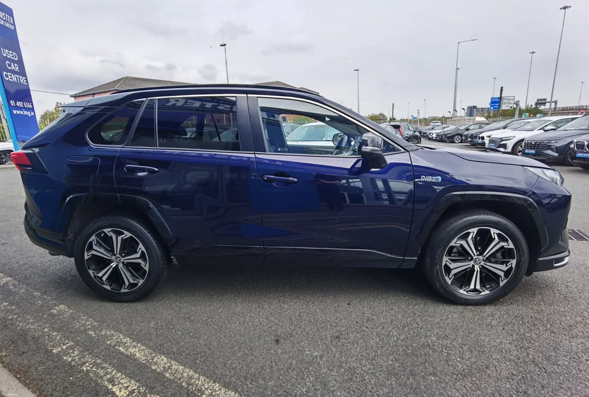 TOYOTA RAV4 2.5 SPORT AUTOMATIC PHEV - Image 4