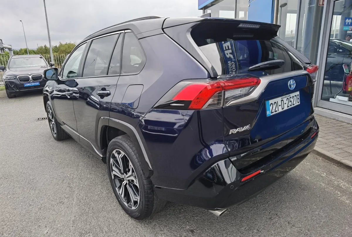 TOYOTA RAV4 2.5 SPORT AUTOMATIC PHEV - Image 6