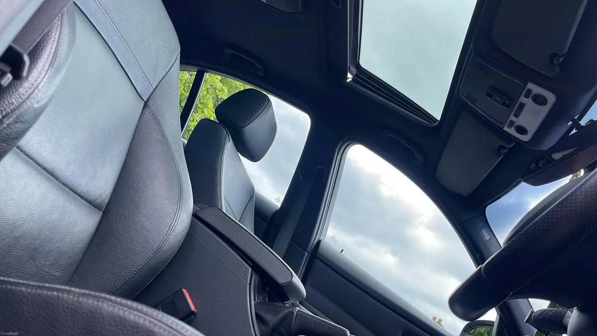 Bmw E90 323i 2.5 petrol automatic - Image 6