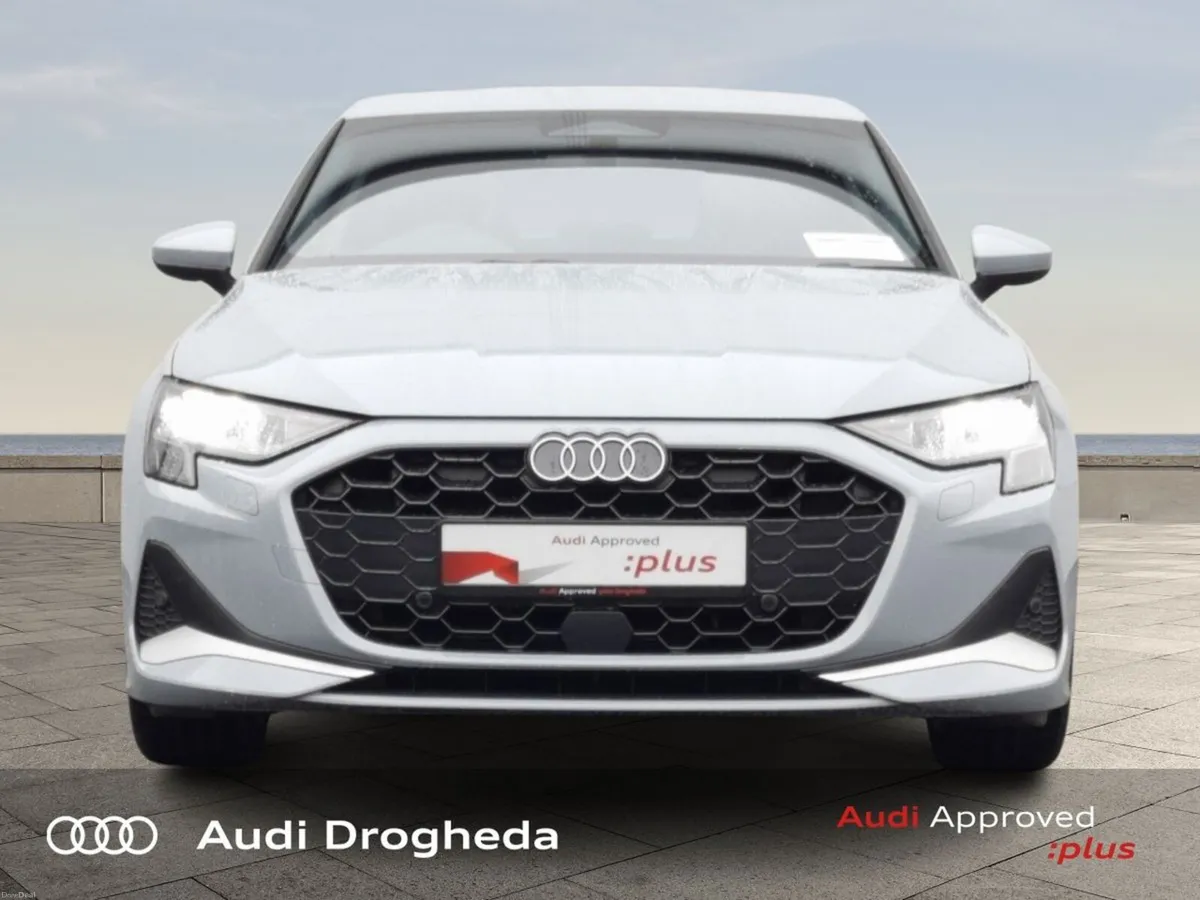 Audi A3 A3 Sportback SE TFSI  85 kW 6-speed - Image 2