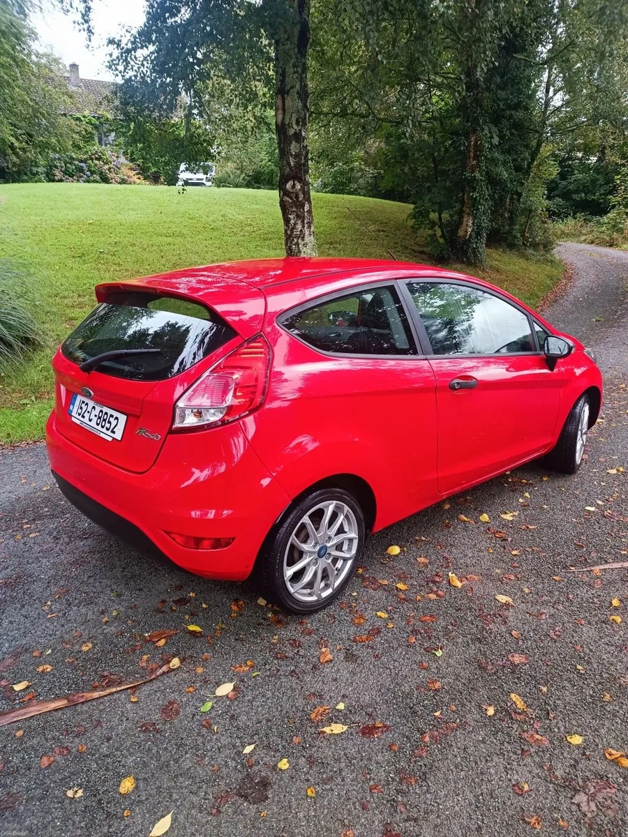 Ford Fiesta 2015 - Image 5