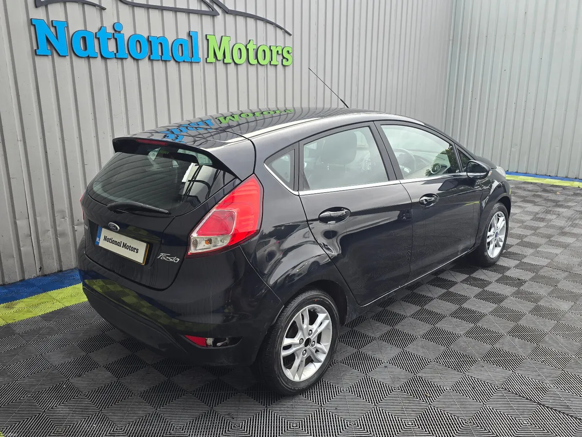 2014 Ford Fiesta ZETEC 1.0 PETROL - Image 3