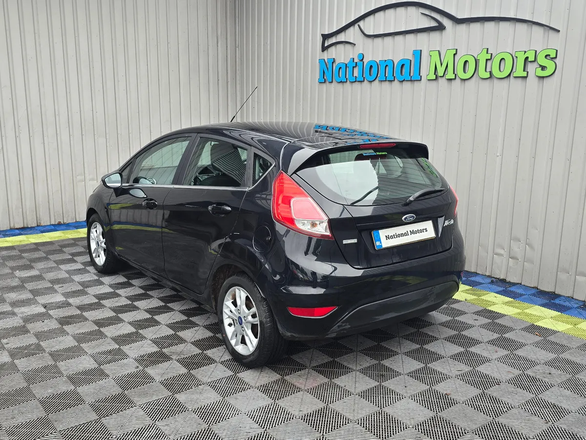 2014 Ford Fiesta ZETEC 1.0 PETROL - Image 6