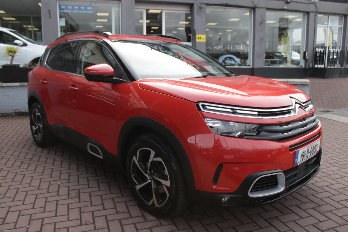 2.0HDI SHINE EDITION 5DR ESTATE AUTOMATIC // 1 OWN - Image 2