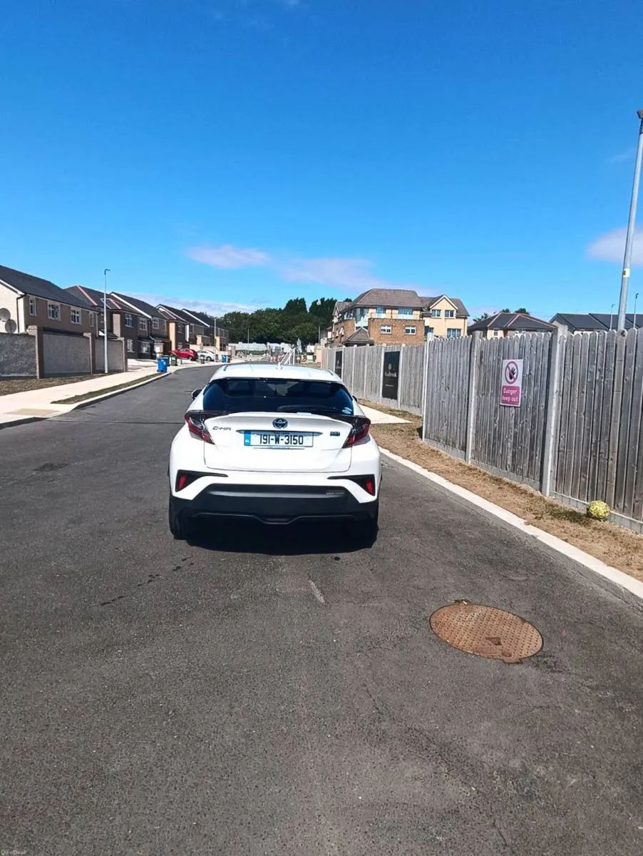 Toyota C-HR 2019 - Image 1