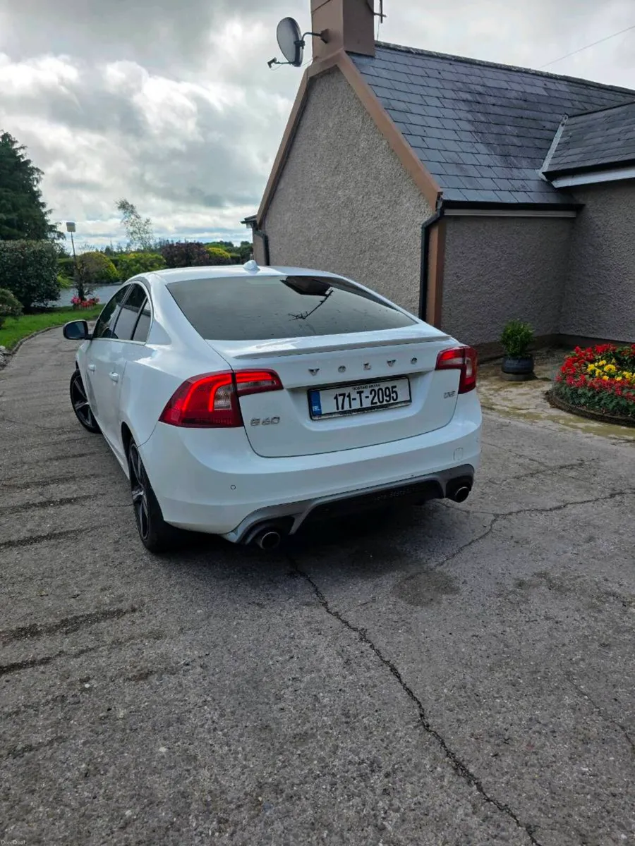 Volvo S60 D2 R Design - Image 6