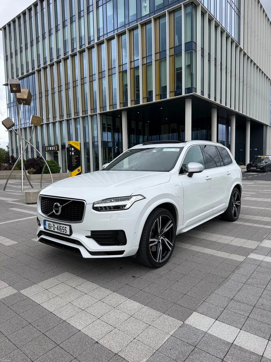Volvo XC90 T8 R Design 7 Seater. FSH. Immaculate. - Image 1