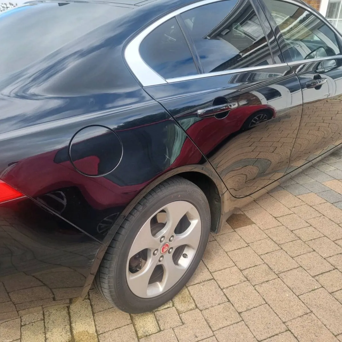 Jaguar XE 2018 - Image 2