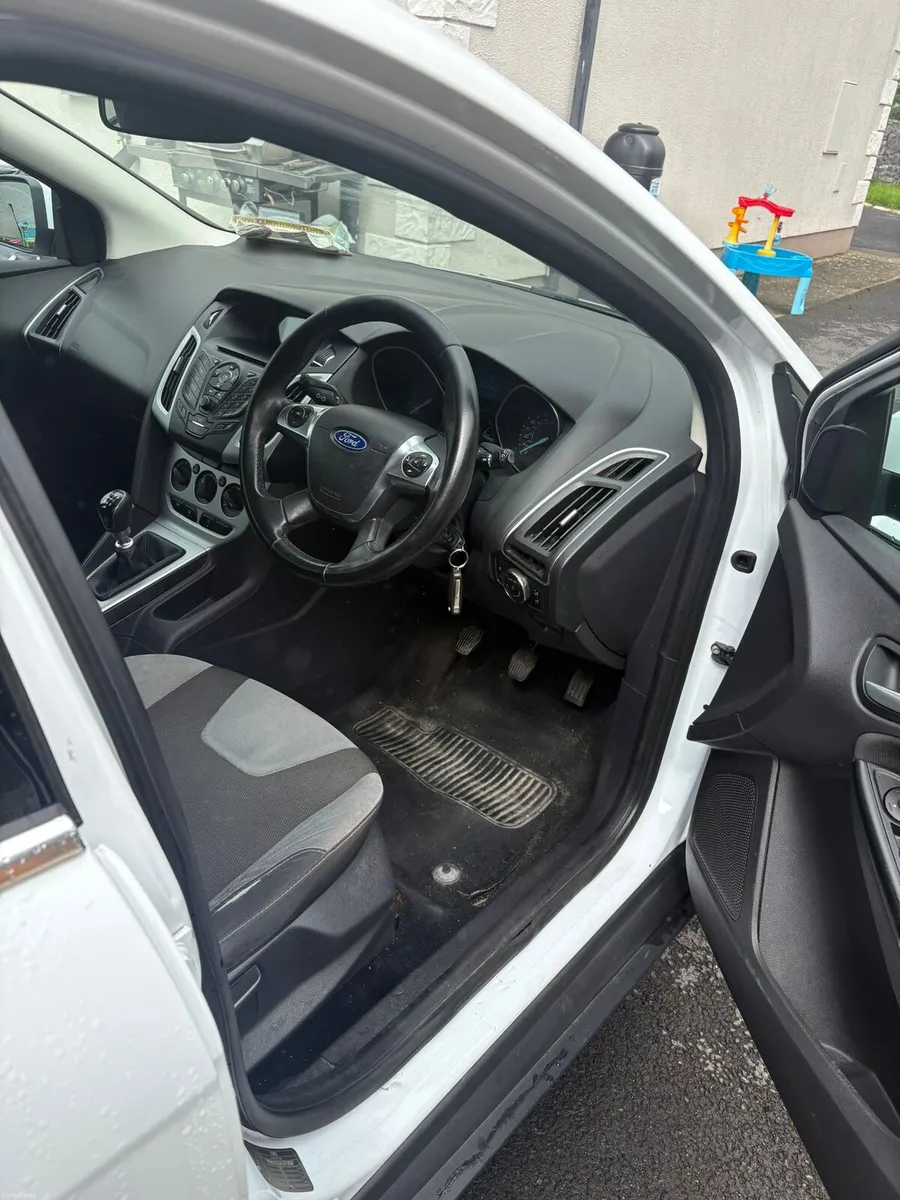 Ford focus - Image 6