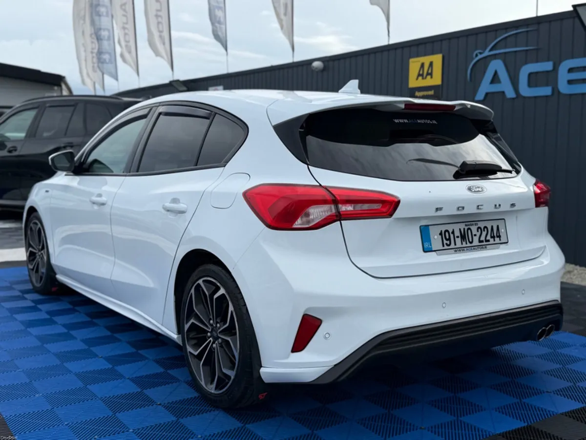 Ford Focus ST-LINE X - 1.5 DIESEL - MANUAL - 12M W - Image 5