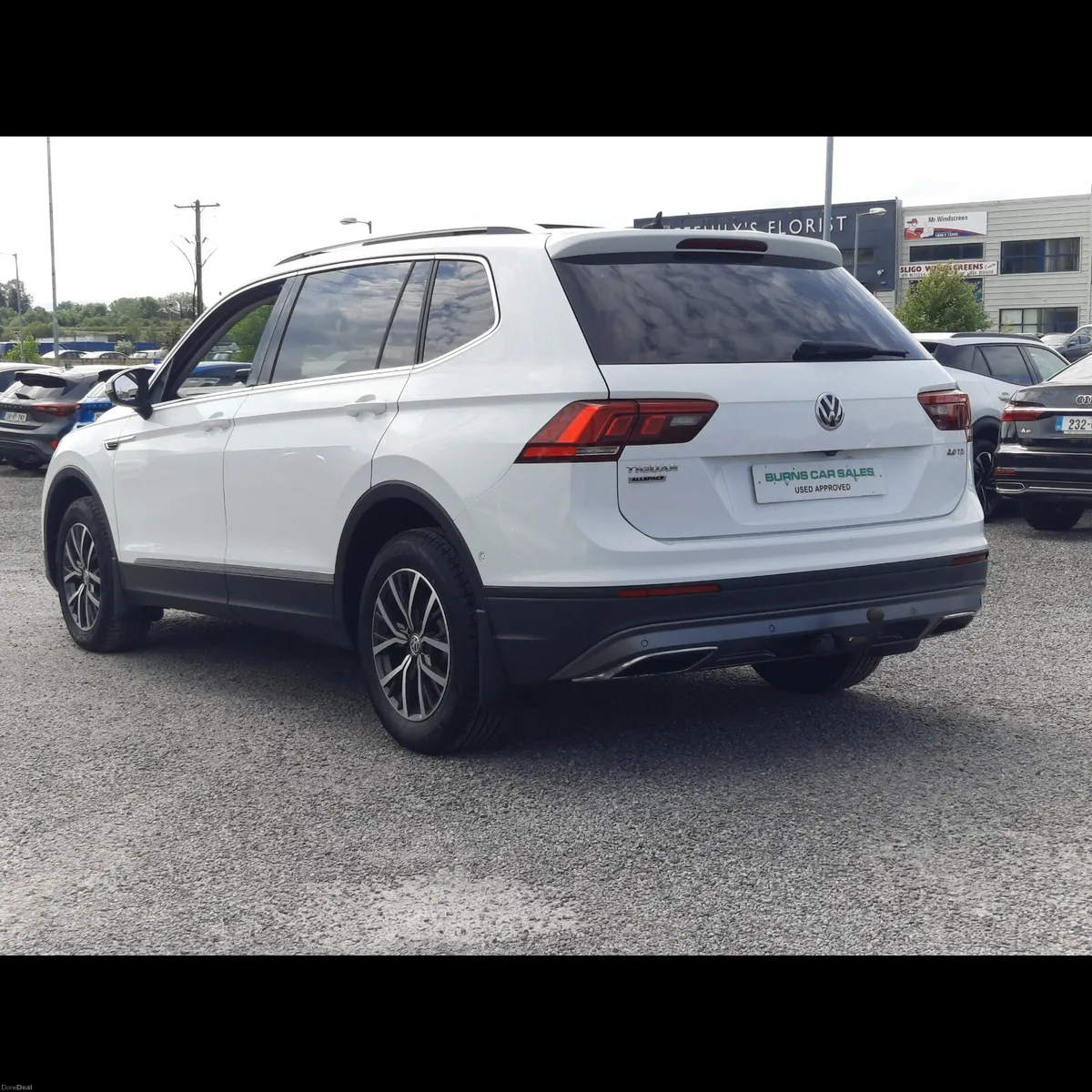 Volkswagen Tiguan 2019 - Image 2