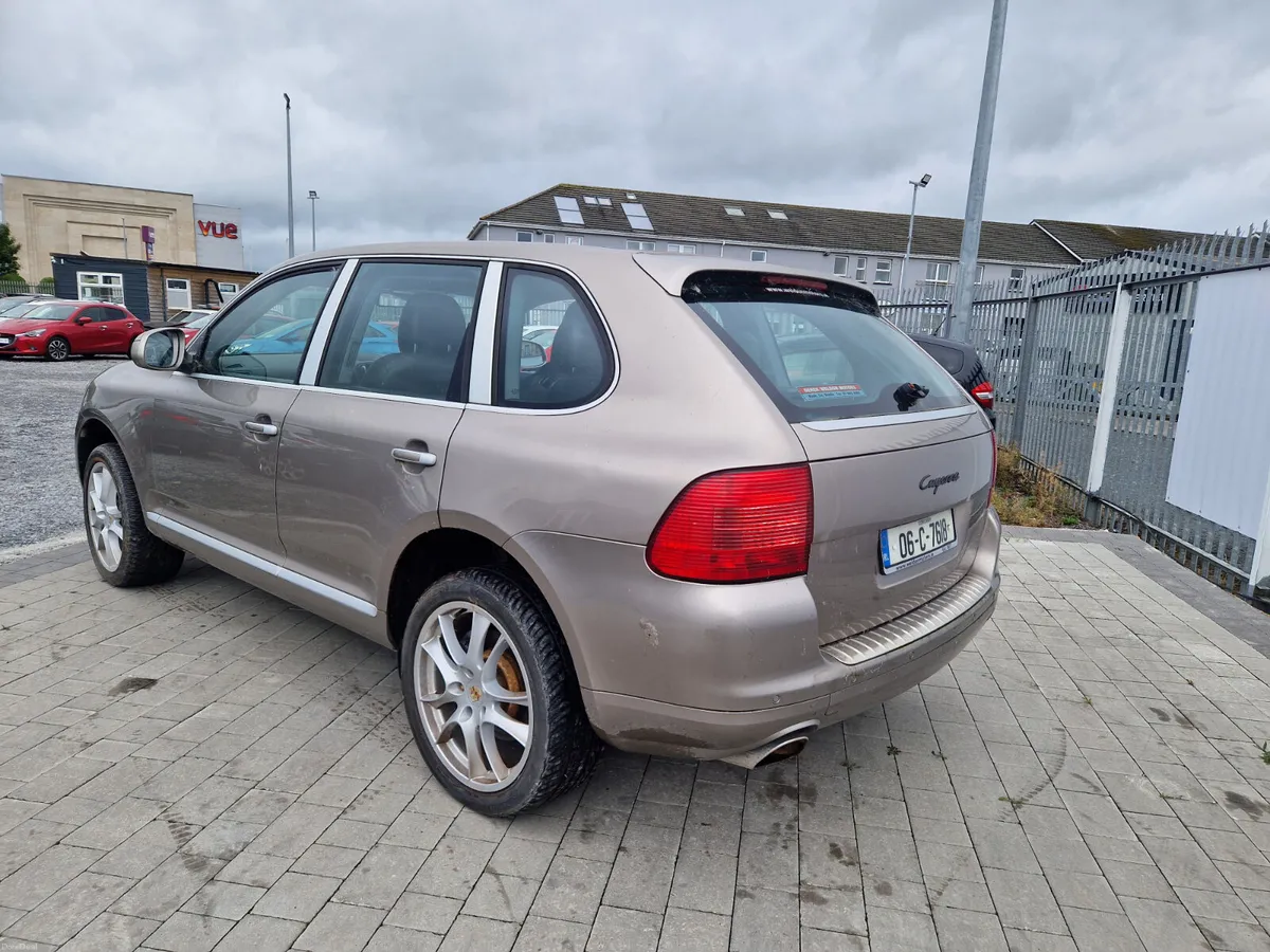 Porsche Cayenne 2006 - Image 5