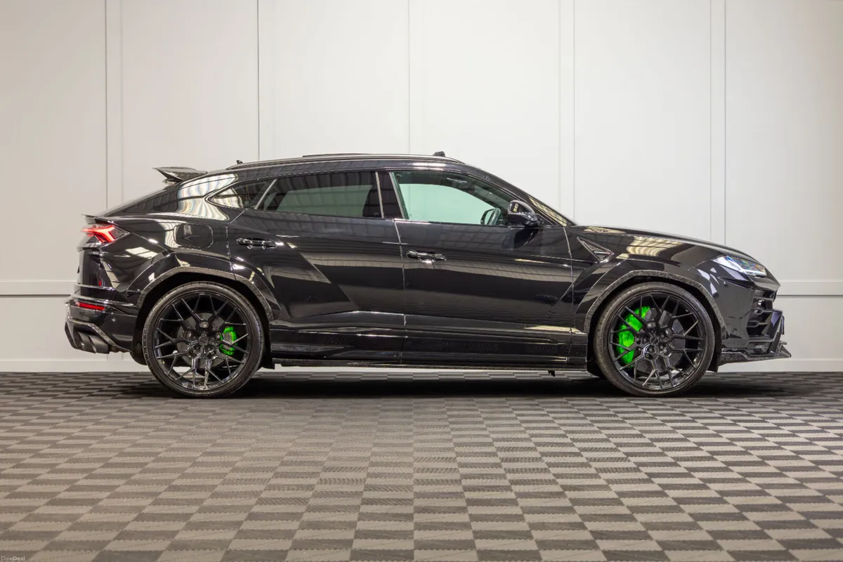 2021 Lamborghini Urus V8 - Image 6