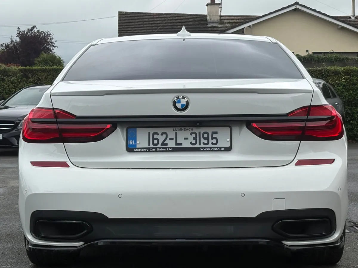 162 BMW 740E M-Sport *Low Kils* - Image 6