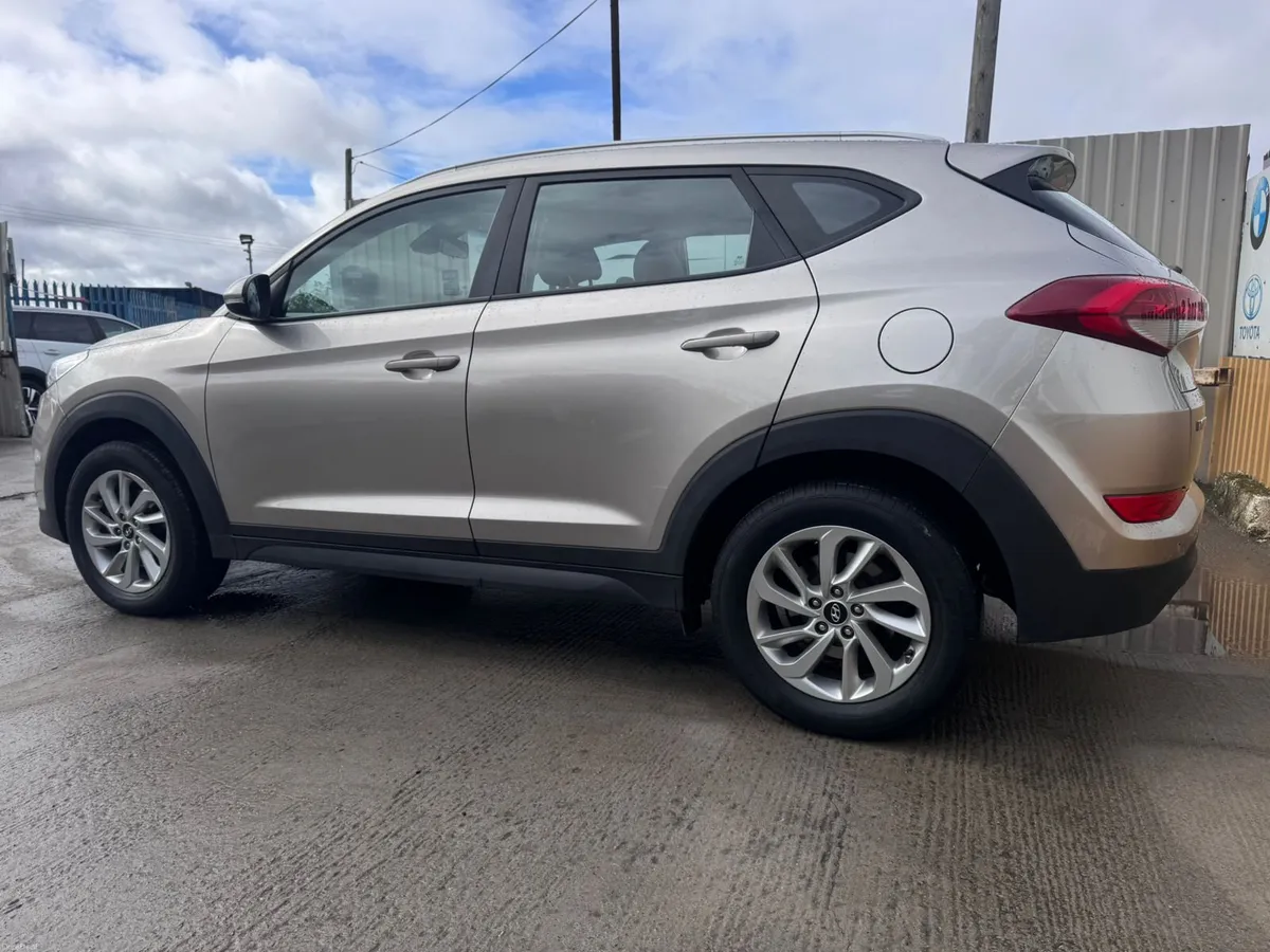 171 Hyundai Tucson Hyundai 1.7D Premium - Image 5