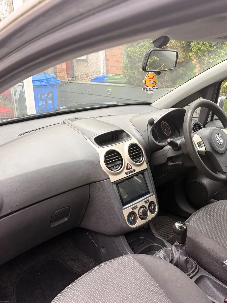 Vauxhall Corsa 2010 with Apple car play - Image 6