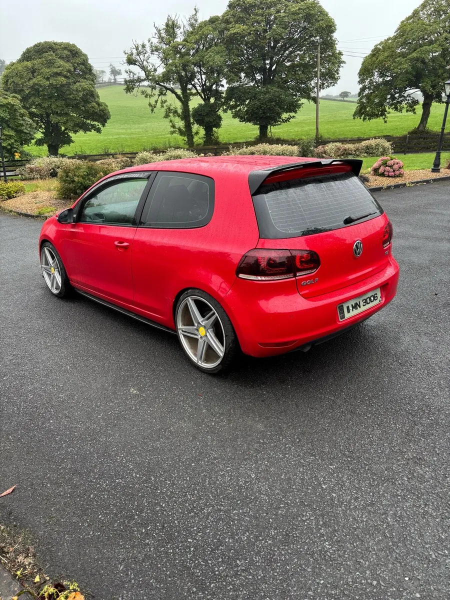 2011 1.6 tdi 3 door Volkswagen Golf - Image 4