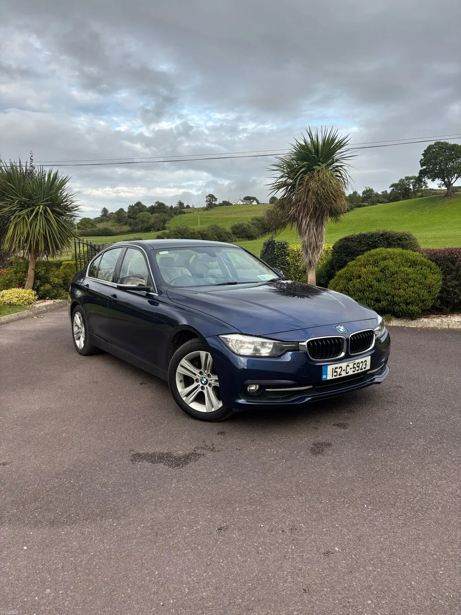 2015 BMW 3 series only 166kms - Image 1