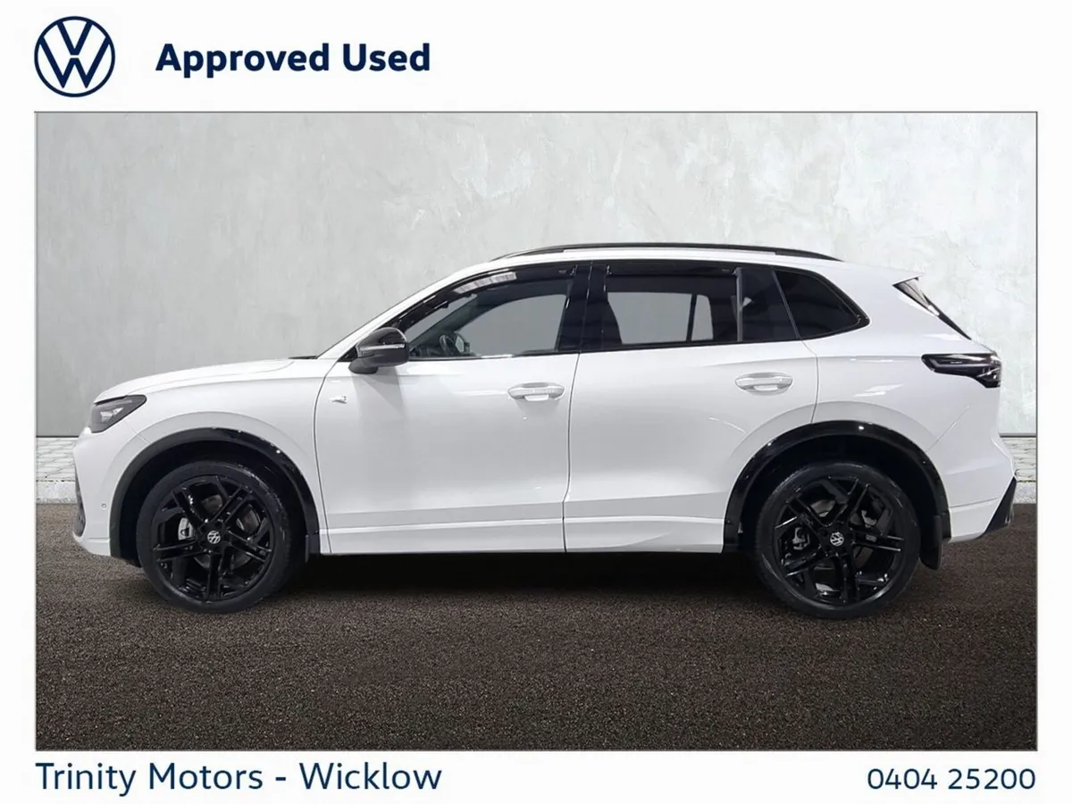 Volkswagen Tiguan ** R-LINE ED 75 ** 2.0TDI *** DS - Image 6