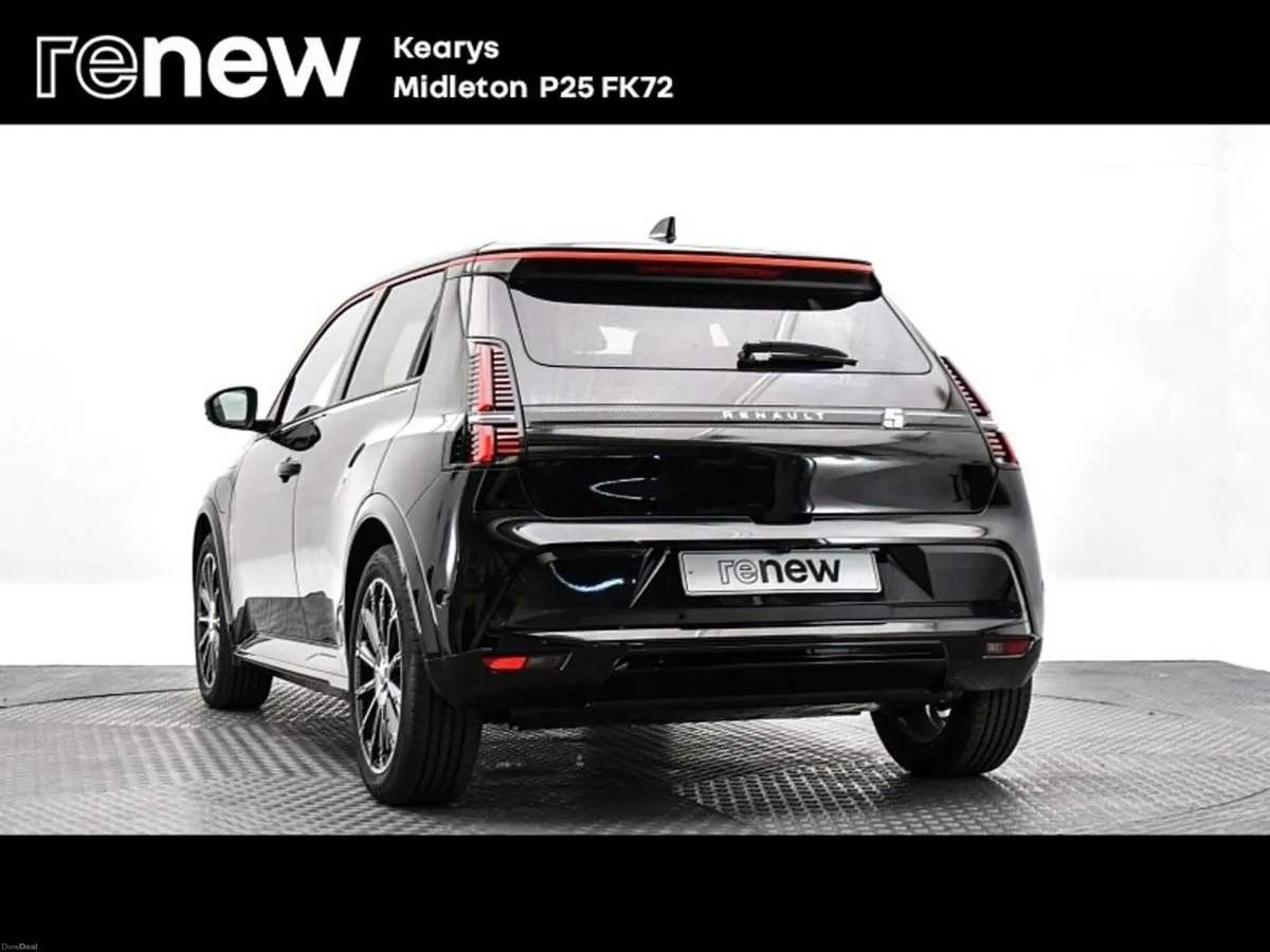 Renault 5 iconic 52kWh 150hp - Image 3