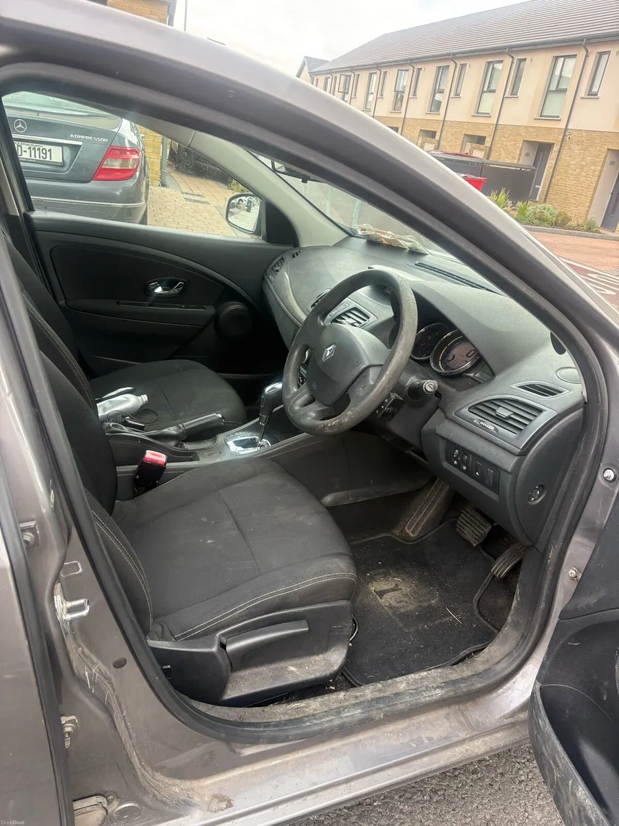 2013 Renault Fluence automatic - Image 6
