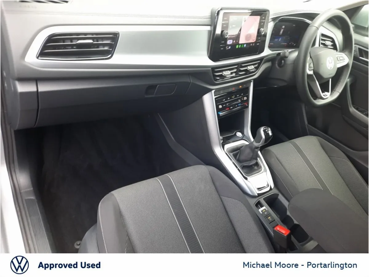 Volkswagen T-Roc EDITION 75 2.0TDI M6F 116HP - Image 4