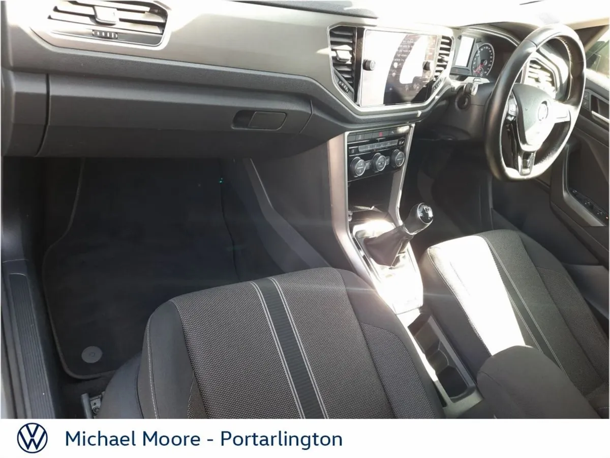 Volkswagen T-Roc 1.6 TDI 115bhp Design - Image 4