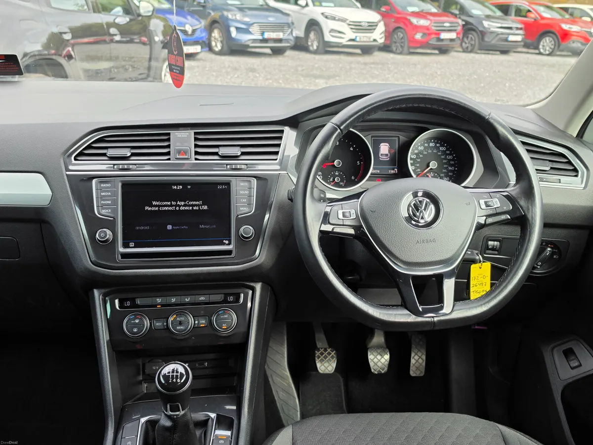 172 VW Tiguan 2.0tdi/Same owner last 6yrs/1yr Warr - Image 6
