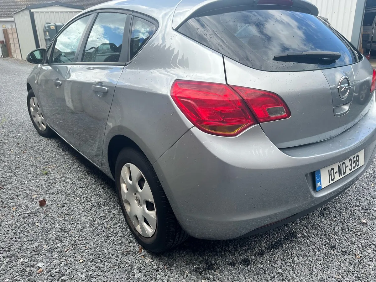 Opel Astra - Image 3