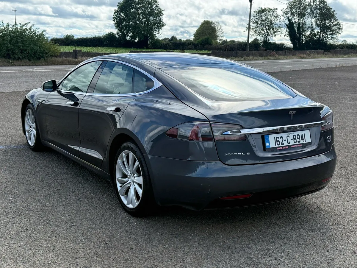 Tesla Model S P90D - Image 4