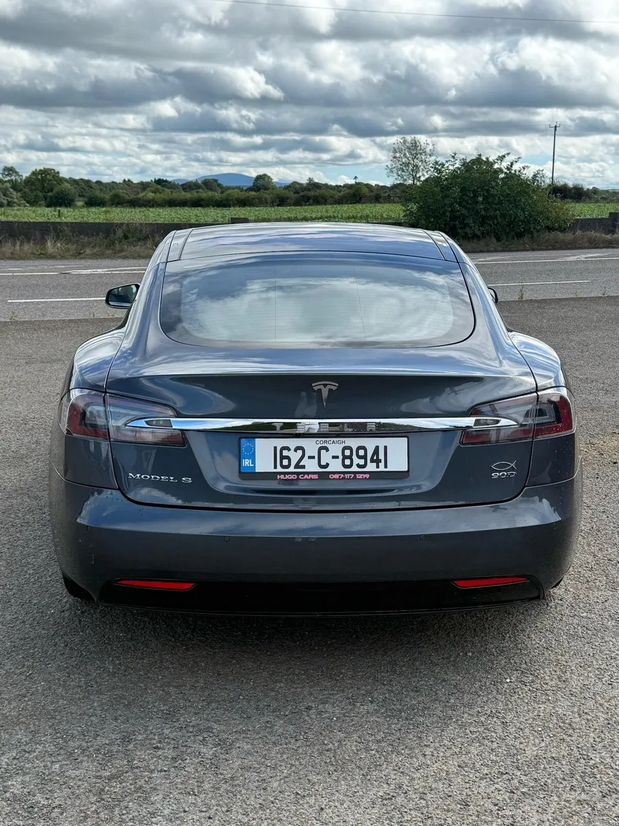 Tesla Model S P90D - Image 5