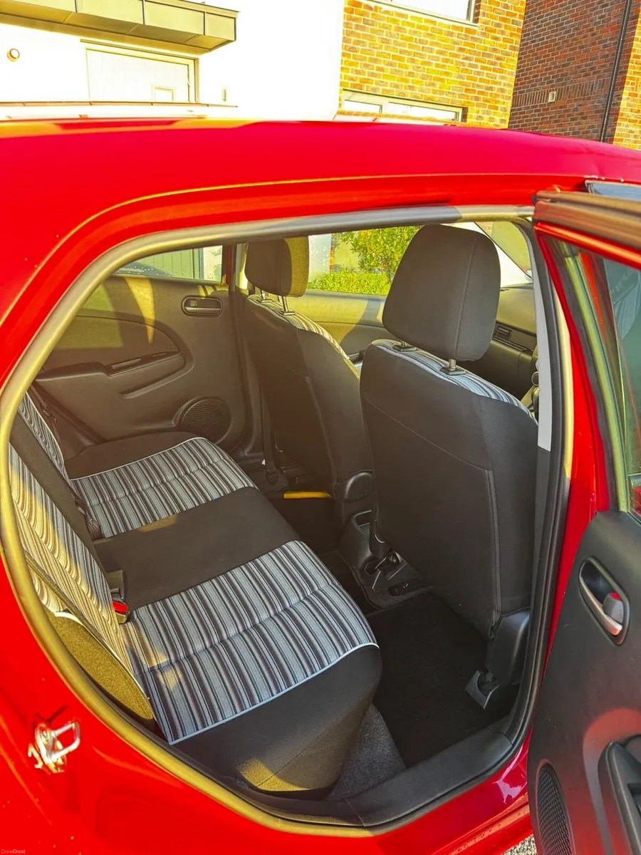 Mazda Demio 1.3 Automatic — €5,750 - Image 4
