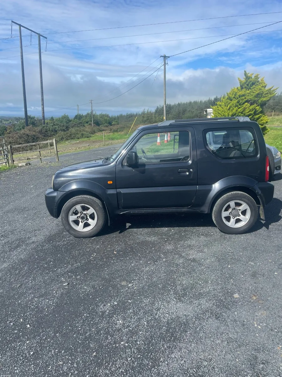 Suzuki Jimny jeep - Image 3