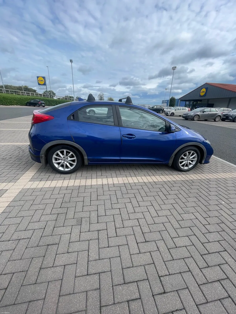 Honda Civic - Image 2