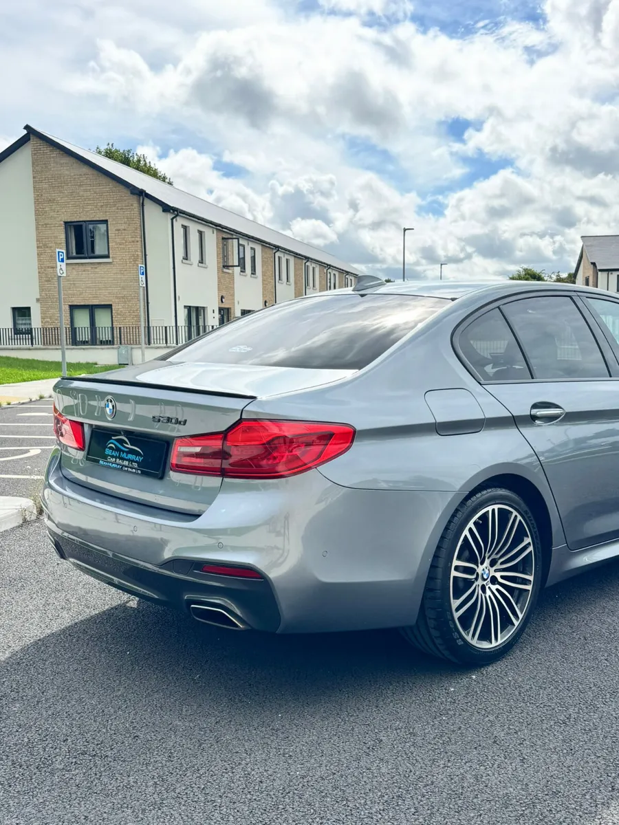 BMW 5-Series 2017 - Image 5