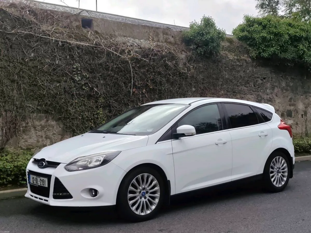Ford Focus Titanium Full Ford Service History - Image 4